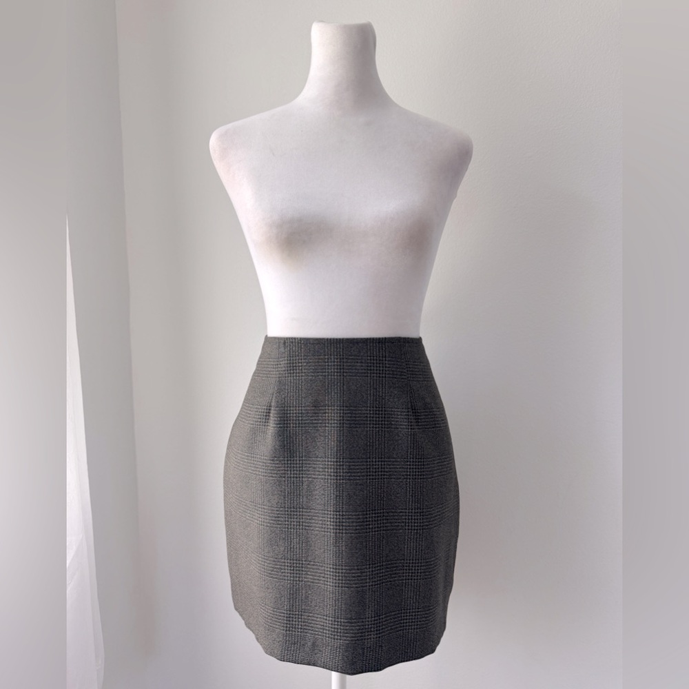 XOXO Grayish Brown Plaid Houndstooth Print Mini Skirt